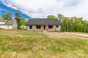 2212 University Dr, Lancaster, SC 29720 - Photo 1