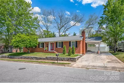 218 N Bost Street, Statesville, NC 28677 - Photo 1