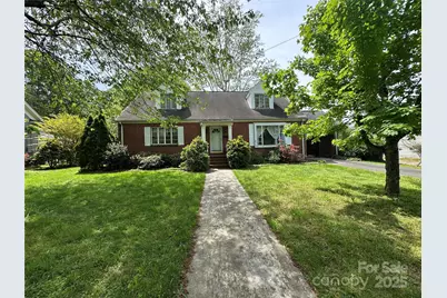 404 S Mulberry Street, Cherryville, NC 28021 - Photo 1