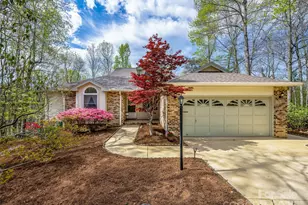 103 Brewster Cir, Hendersonville, NC 28791 - Photo 1