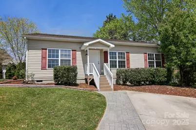 11 N Frederick Lane, Hendersonville, NC 28792 - Photo 1