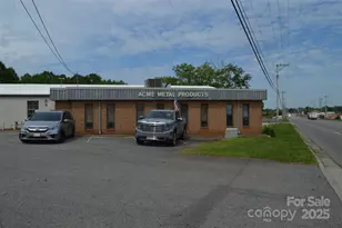 1784 Salisbury Rd, Statesville, NC 28677 - Photo 1