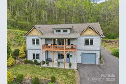 70 Parliament Place, Waynesville, NC 28785 - Photo 1