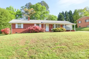 3119 6th Ave SW, Hickory, NC 28602 - Photo 1