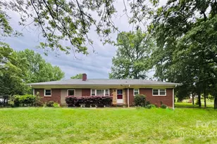 6615 Mount Holly Rd, Charlotte, NC 28214 - Photo 1