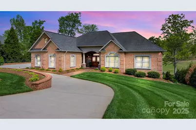 89 Wexford Point, Hickory, NC 28601 - Photo 1