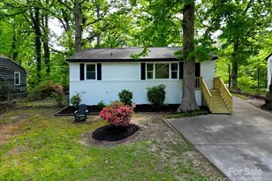 1750 Oak Valley Dr, Gastonia, NC 28054 - Photo 1