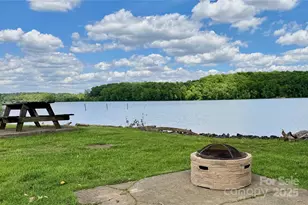 1404 River Dr, Belmont, NC 28012 - Photo 1