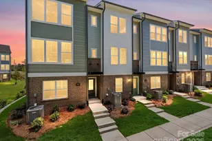 1112 Bismuth Ln, Charlotte, NC 28211 - Photo 1