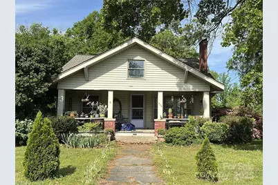 330 33rd Street SW, Hickory, NC 28602 - Photo 1