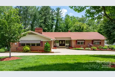 114 SE Eastwood Park Drive SE, Lenoir, NC 28645 - Photo 1