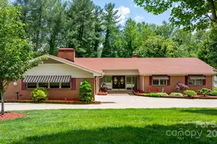 114 SE Eastwood Park Dr SE, Lenoir, NC 28645 - Photo 1