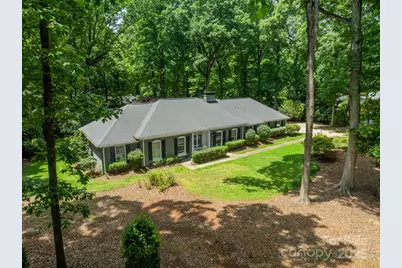 532 Courtney Lane, Matthews, NC 28105 - Photo 1