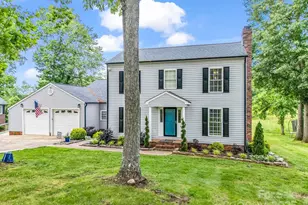 208 Wellington Dr, Lincolnton, NC 28092 - Photo 1