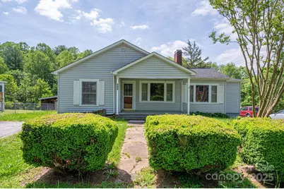 406 Arrowood Street SE, Lenoir, NC 28645 - Photo 1