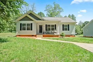 1013 Old Charlotte Rd, Statesville, NC 28677 - Photo 1