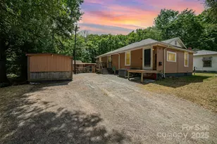 908 Taylor St, Kannapolis, NC 28083 - Photo 1