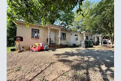 526 Campus Street, Charlotte, NC 28216 - Photo 1