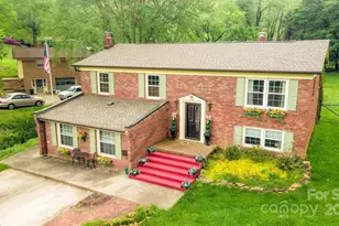 162 Fairway Hills Dr, Waynesville, NC 28786 - Photo 1