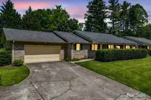 209 Daniel Dr, Hendersonville, NC 28739 - Photo 1