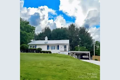 346 Eastover Circle NE, Lenoir, NC 28645 - Photo 1