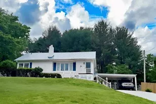 346 Eastover Cir NE, Lenoir, NC 28645 - Photo 1