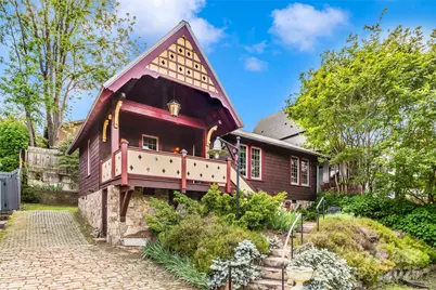 62 Elizabeth Place, Asheville, NC 28801 - Photo 1