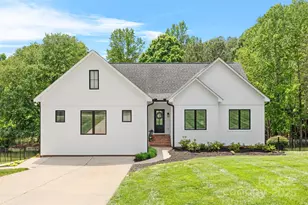 184 Quiet Cove Rd, Mooresville, NC 28117 - Photo 1