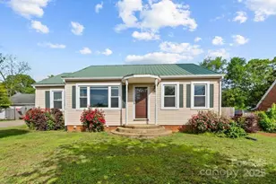 531 Lower Creek Dr NE, Lenoir, NC 28645 - Photo 1