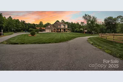 3440 17th Avenue NE, Hickory, NC 28601 - Photo 1