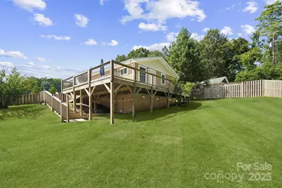 660 Pace Road, Hendersonville, NC 28792 - Photo 1