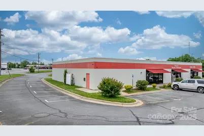 929 15th Street NE, Hickory, NC 28601 - Photo 1