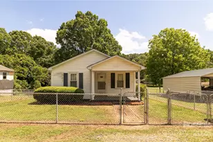 215 Short St, Blacksburg, SC 29702 - Photo 1