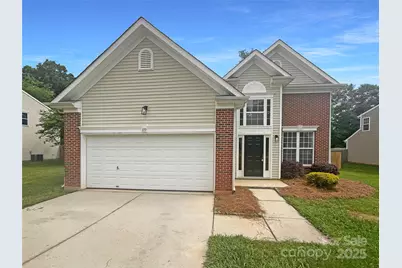 177 Jacobs Woods Circle, Troutman, NC 28166 - Photo 1