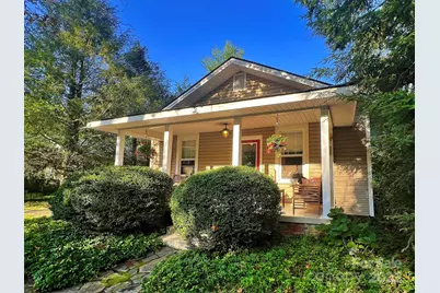 411 Spring Street, Hendersonville, NC 28739 - Photo 1