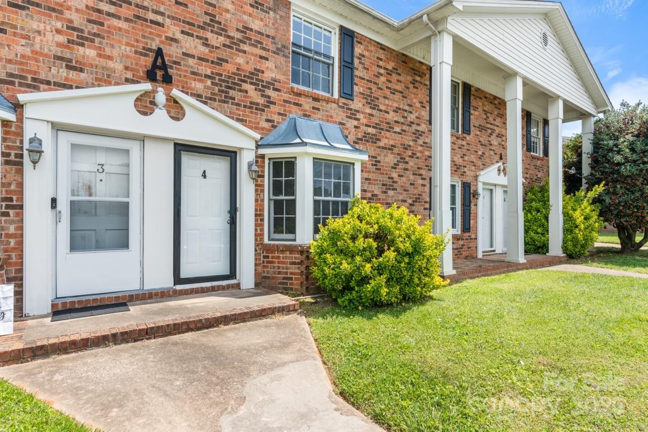 160 17th St Pl NW, Hickory, NC 28601 - MLS 4255809 - Coldwell Banker