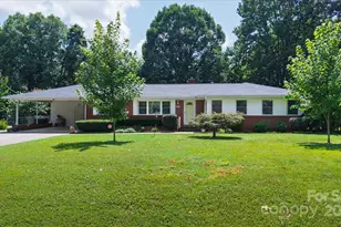 6003 Woodbridge Rd, Charlotte, NC 28227 - Photo 1