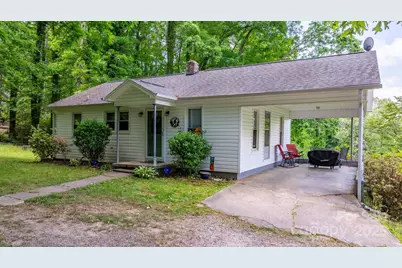 715 Broadway Street NW, Lenoir, NC 28645 - Photo 1