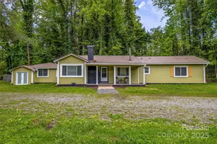 500 Broadway St, Hendersonville, NC 28739 - Photo 1