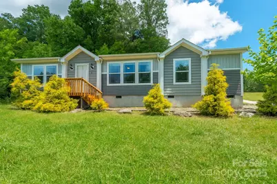 11 Bartlett Avenue, Black Mountain, NC 28711 - Photo 1