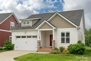 242 Leyland Cir, Hendersonville, NC 28792 - Photo 1