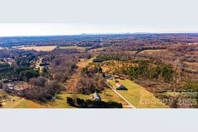 2200 Oweda Drive, Conover, NC 28613 - Photo 1