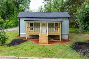 18 S Coulter Ave, Newton, NC 28658 - Photo 1