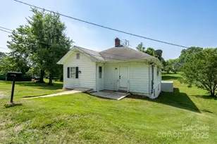 711 Wood St, Albemarle, NC 28001 - Photo 1