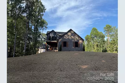 124 Third Street SE, Hildebran, NC 28602 - Photo 1