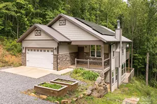 264 W Splitrail Dr, Hendersonville, NC 28792 - Photo 1