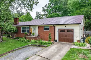 206 Park St, Morganton, NC 28655 - Photo 1