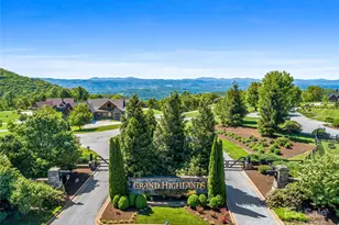 99999 Snow Ridge Dr, Hendersonville, NC 28792 - Photo 1