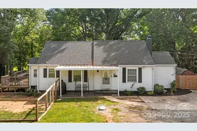 800 Woodlawn Street, Belmont, NC 28012 - Photo 1