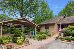 502 Spanish Oak Ln, Hendersonville, NC 28791 - Photo 1